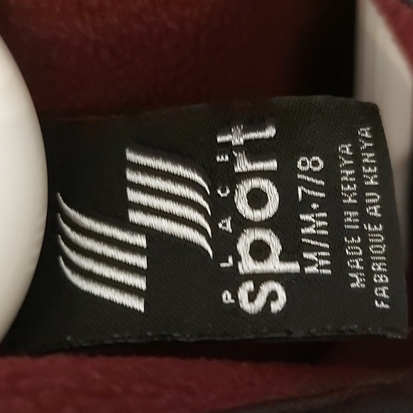 3 for $20/ Boy's light sweater - Picture 2 of 4